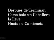 EXTRAÑA ME SORPRENDE MASTURBANDOME EN EL COCHE EN ESTACIONAMIENTO PUBLICO DEL CENTRO COMERCIAL 15/16