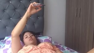 I like to masturbate with my cell phone