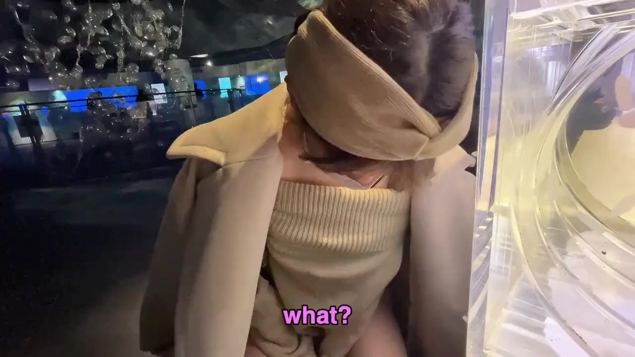 ガラス越しに丸見え露出SEX！マジイキ美少女の綺麗なパイパンまんこにたっぷり中出し　素人カップル/10代/女子大生/ディルド/２穴責め/スマホ撮影/English subtitles♡RYO＆YUU♡ - Darmowe seks wideo - RedTube