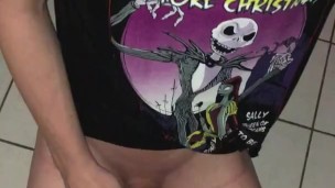 Cumming for daddy.