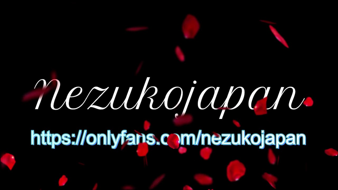 Uncensored Japanese shows all the honey she can spill - RedTube