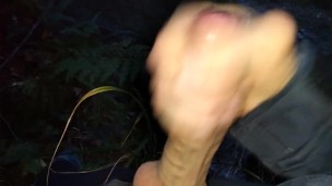 A good handjob in the river, would you suck it if you saw me? Leave it to me in the comments!