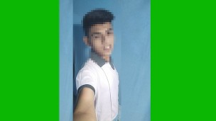 Jovem Sri Lankan garoto gay twink geme enquanto se masturba em uma web cam