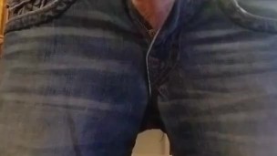 Dirty talk in Jeans!