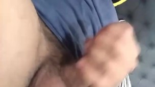Gran paja mañanera, con mi verga bien erecta y termina con mucha corrida de leche 
