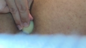 アナルに卵を入れて拡張
