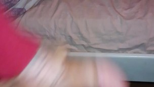 My boyfriend did not satisfy me and... I masturbate looking at his ass... 