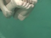 Sexy underwater masturbation with orgasms 14/16