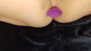 MEGA SQUIRT CON 4 JUGUETES. ¿ Podría con tantas pollas ?