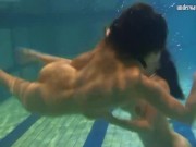 Watch how beautiful they are naked in the swimming pool 4/16