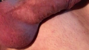 Old daddy is waithing for his handjop from milf Marres