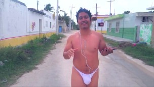 Zotzman - Hombre en tanga- Big Booty Men - Man InThong -Thong Man - Sisal, Yucatán P2 - Tangas Hom