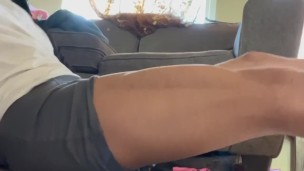 Hijastra de 18 años tiene el coño apretado 