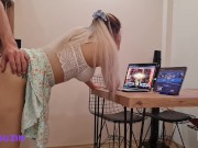 Kumarbaz yalnız yakalayınca domaltıp sikiyor 4/16