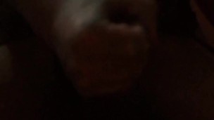 Sissy se masturba frente a la cámara