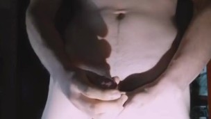 Hot latin guy wanking and cum so hard in his room! / Onlyf@ns: @liamdenoche