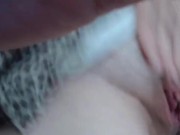 Branquinha magrinha se masturbando e ficando toda gozada 8/16