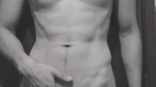 Hot guy shows his cock and piss after wank! 