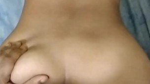 a mi novia le encanta grabar cundo follamos y mas cuando le doy la leche