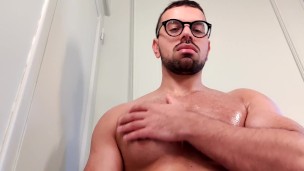 Worshipping and oiling my own big chest