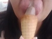 LICKING delicious ICE CREAM 10/16