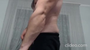 Strong alpha guy flexing on cam