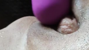 REGALO DE MI 38 CUMPLEAÑOS. NECESITO UNA POLLA URGENTE. SQUIRT DE UNA MILF 