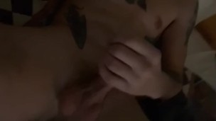 Solo stud fucks himself