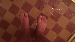 When the lights go out my feet come out and play - Bonus content - Day 4.5- Manlyfoot