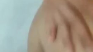 De ressaca, gozei tomando banho.