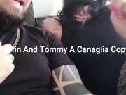 Ladymuffin And Tommy A Canaglia Svapano sul divano di pelle... 5/16