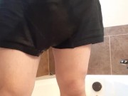 Wetting Before Showering 16/16