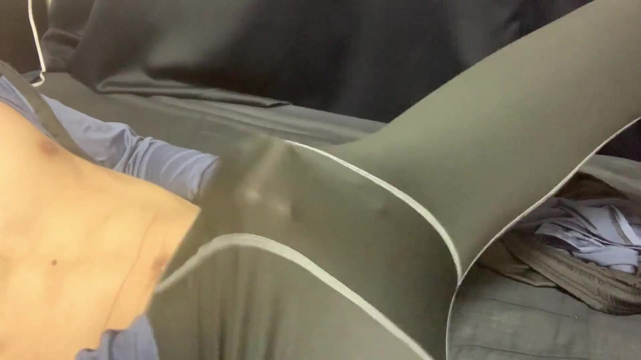 Hentai sexy Japanese masturbates wearing leggings:変態日本人がレギンスでオナニーして大量射精♯4 - Free Sex Video - RedTube
