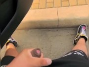 DETENGO EL AUTO EN LA CARRETERA PARA MASTURBARME EN PUBLICO 10/16