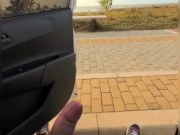 DETENGO EL AUTO EN LA CARRETERA PARA MASTURBARME EN PUBLICO 3/16