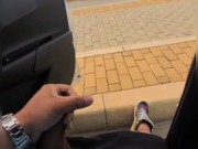 DETENGO EL AUTO EN LA CARRETERA PARA MASTURBARME EN PUBLICO 7/16