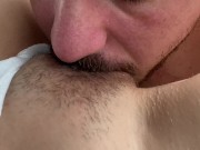 Mi mejor amigo me lame el coño en el coche de cerca al salir de la universidad 9/16