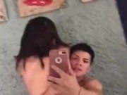 Morena cabalga en una gran pija con su gran culo! 6/16