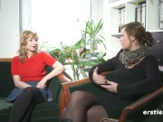 Natalia Plays With a Dildo 2/16