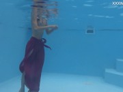 Underwater nude sister Hermione Ganger getting horny 13/16