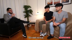 el psycologo follo a su novio en su cara