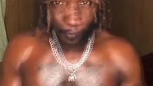 Sexy handsome guy / when u wanna feel good 