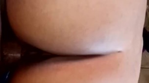 I danced with my ass on the dick and he couldn't take it and filled me with sperm inside