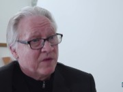 Versauter Deutschunterricht.Studentin Cindy Shine verführt alten Professor und schluckt den Saft. 2/16