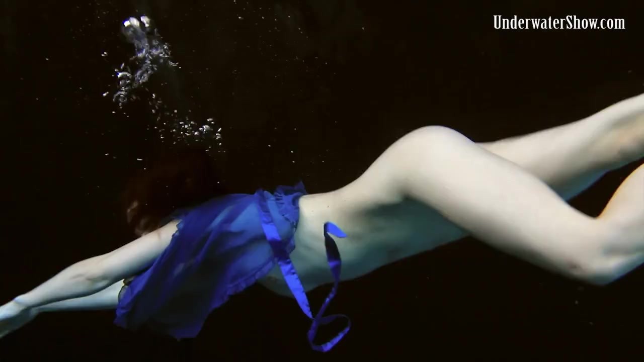 Cute novinhas na piscina Anna e Adriana - Vídeo de sexo grátis - RedTube