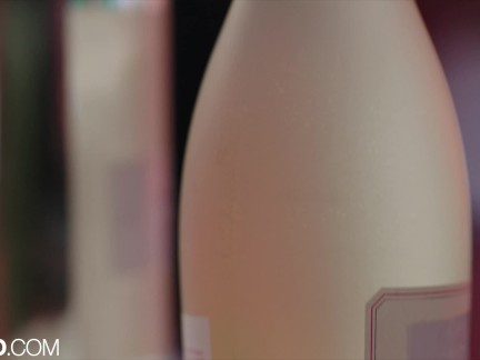 SLAYED Emily Willis opens her pussy for Azul Hermosa to finger