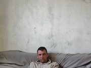 I'm listening to the radio 9/16