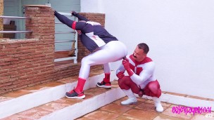 Spandex clad courier delivers to Omniman and gets fucked hard