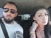 Scopata con toys e sigaretta all'aperto 5/16