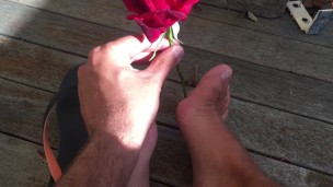 ROSES ARE RED MY FEET ARE FOR U - MANLYFOOT - FLIP FLOP LIFE - VISIT AN AUSTRALIAN WINERY ep 3 🌹